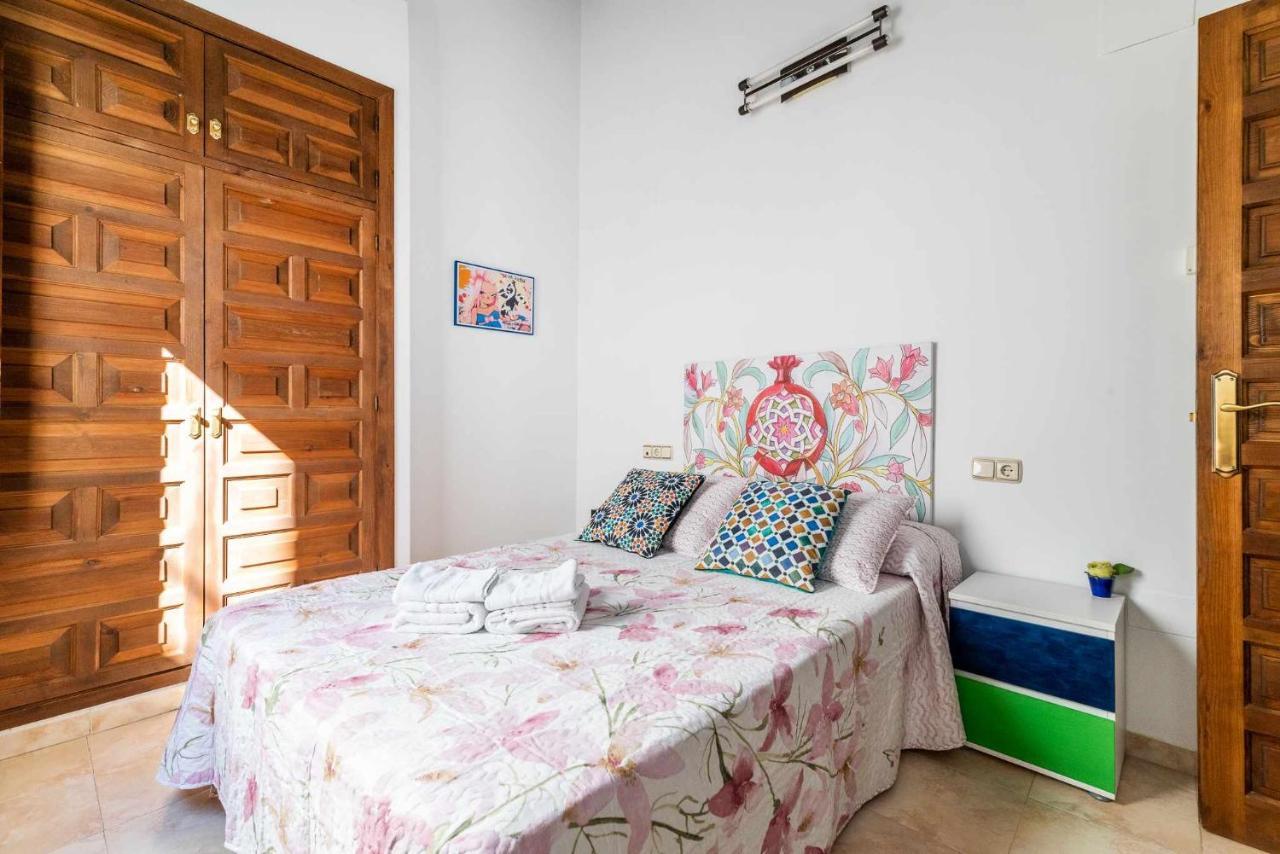 Comodo Y Moderno Apartamento Centro Granada Eksteriør billede
