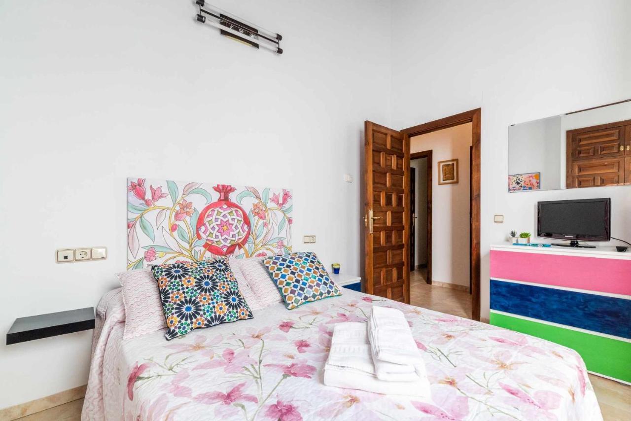 Comodo Y Moderno Apartamento Centro Granada Eksteriør billede