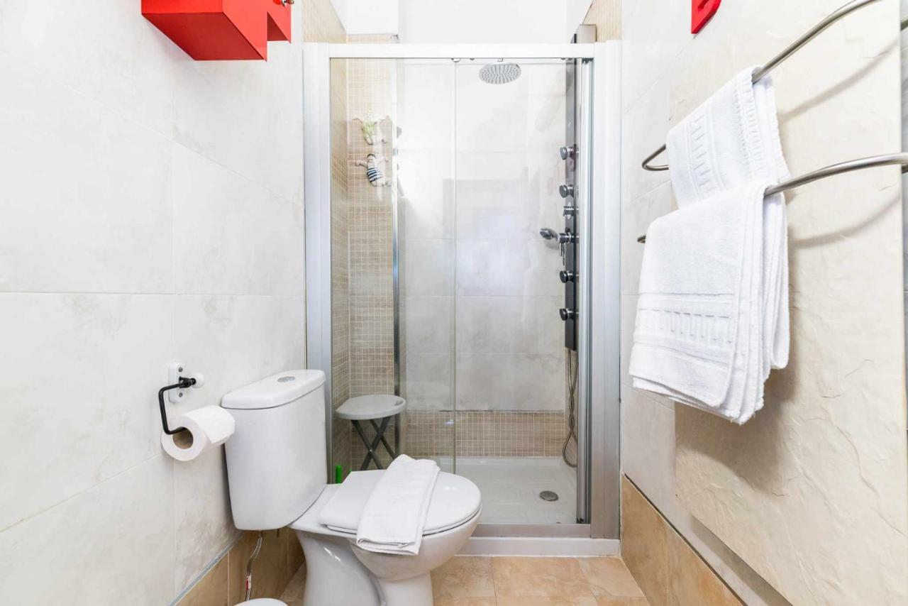 Comodo Y Moderno Apartamento Centro Granada Eksteriør billede