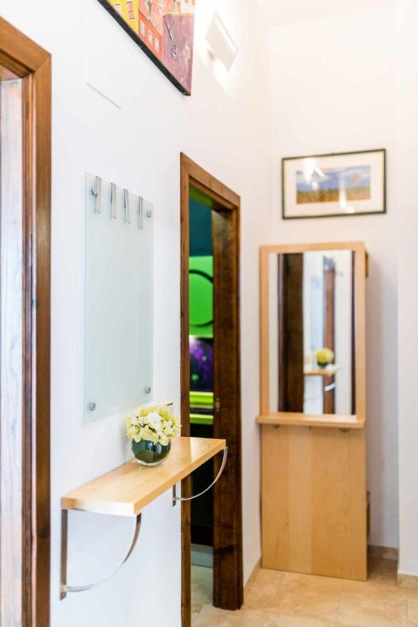 Comodo Y Moderno Apartamento Centro Granada Eksteriør billede