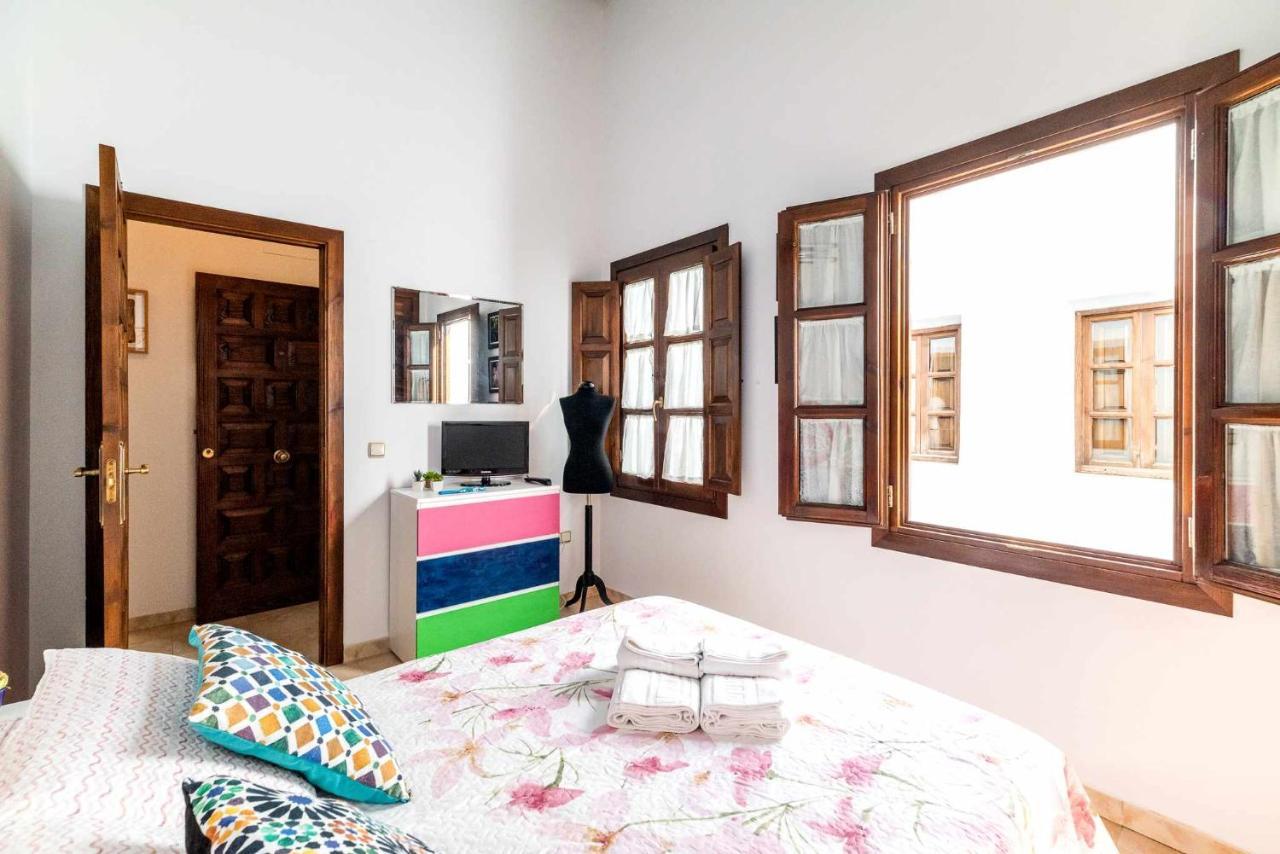 Comodo Y Moderno Apartamento Centro Granada Eksteriør billede